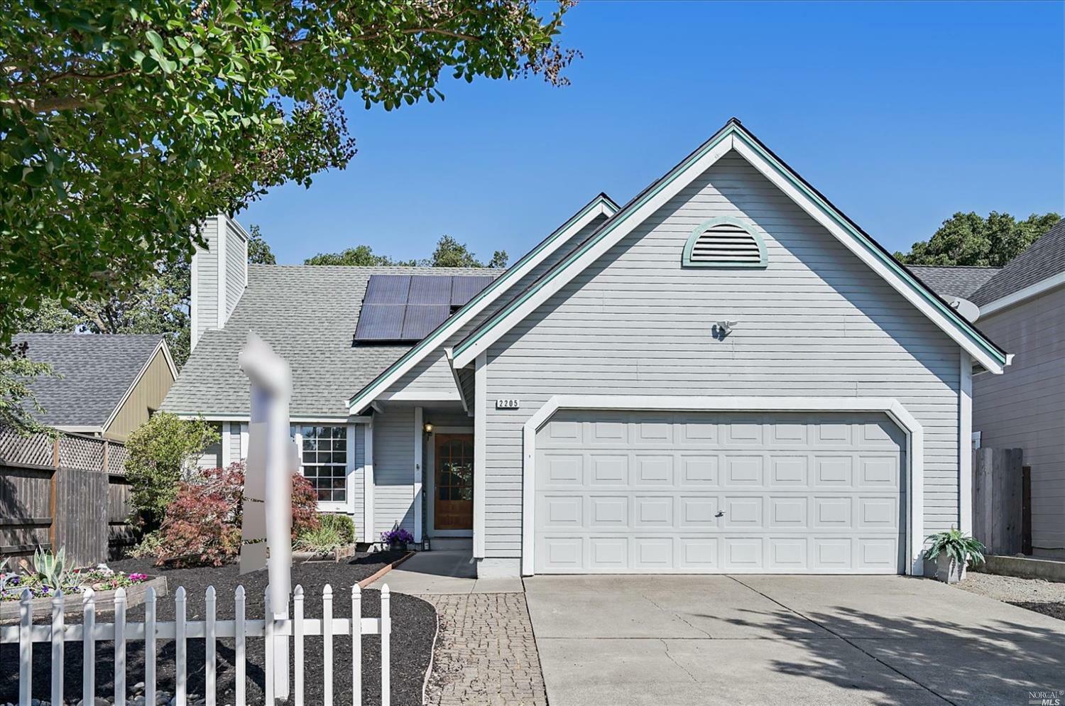 Property Photo:  2205 Ironbark Drive  CA 95403 