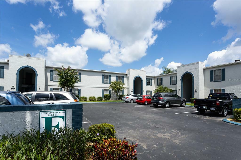 Property Photo: 1006 Plantation Drive F11 FL 34741