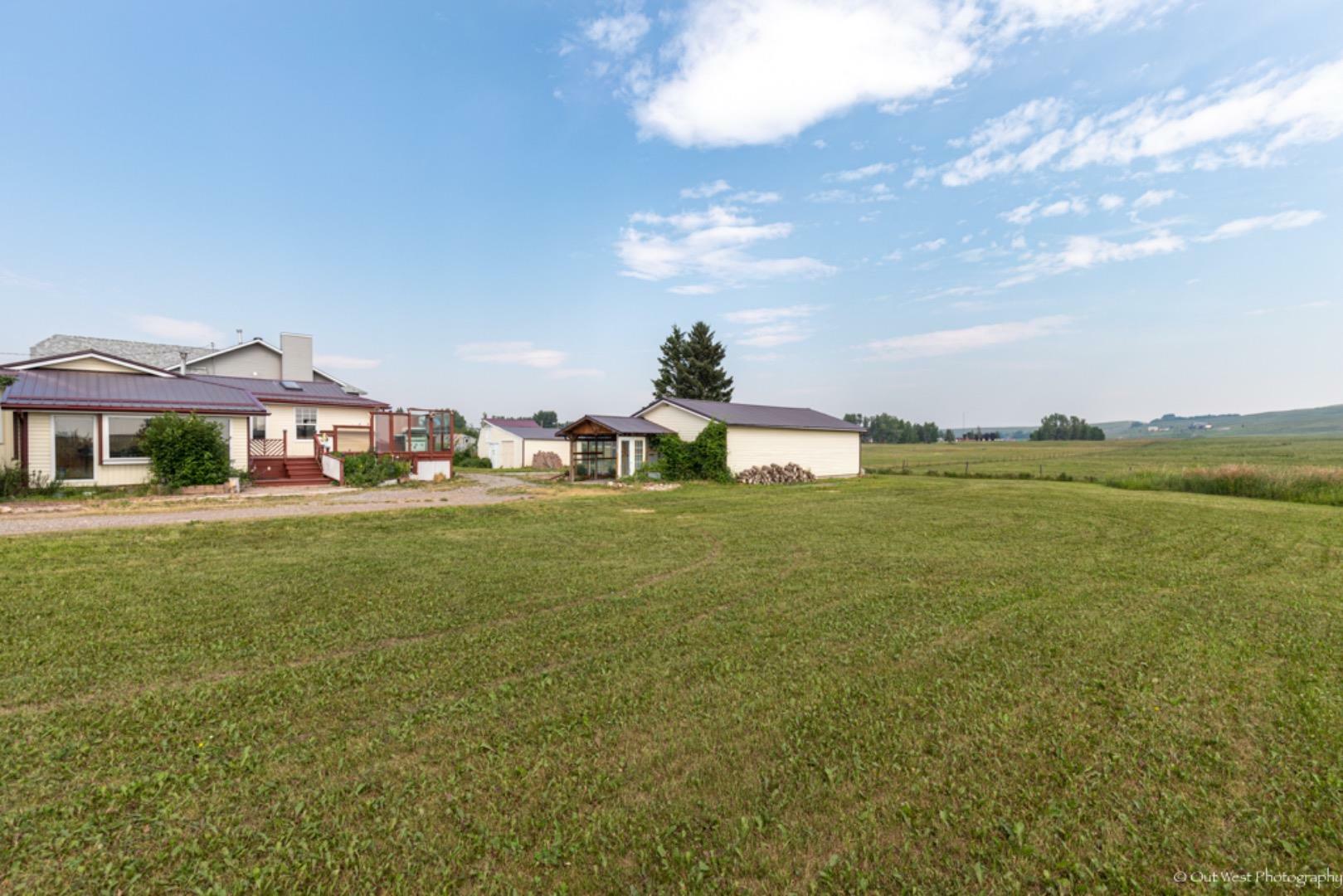 Property Photo: 133 Kee Drive AB T0L 1H0