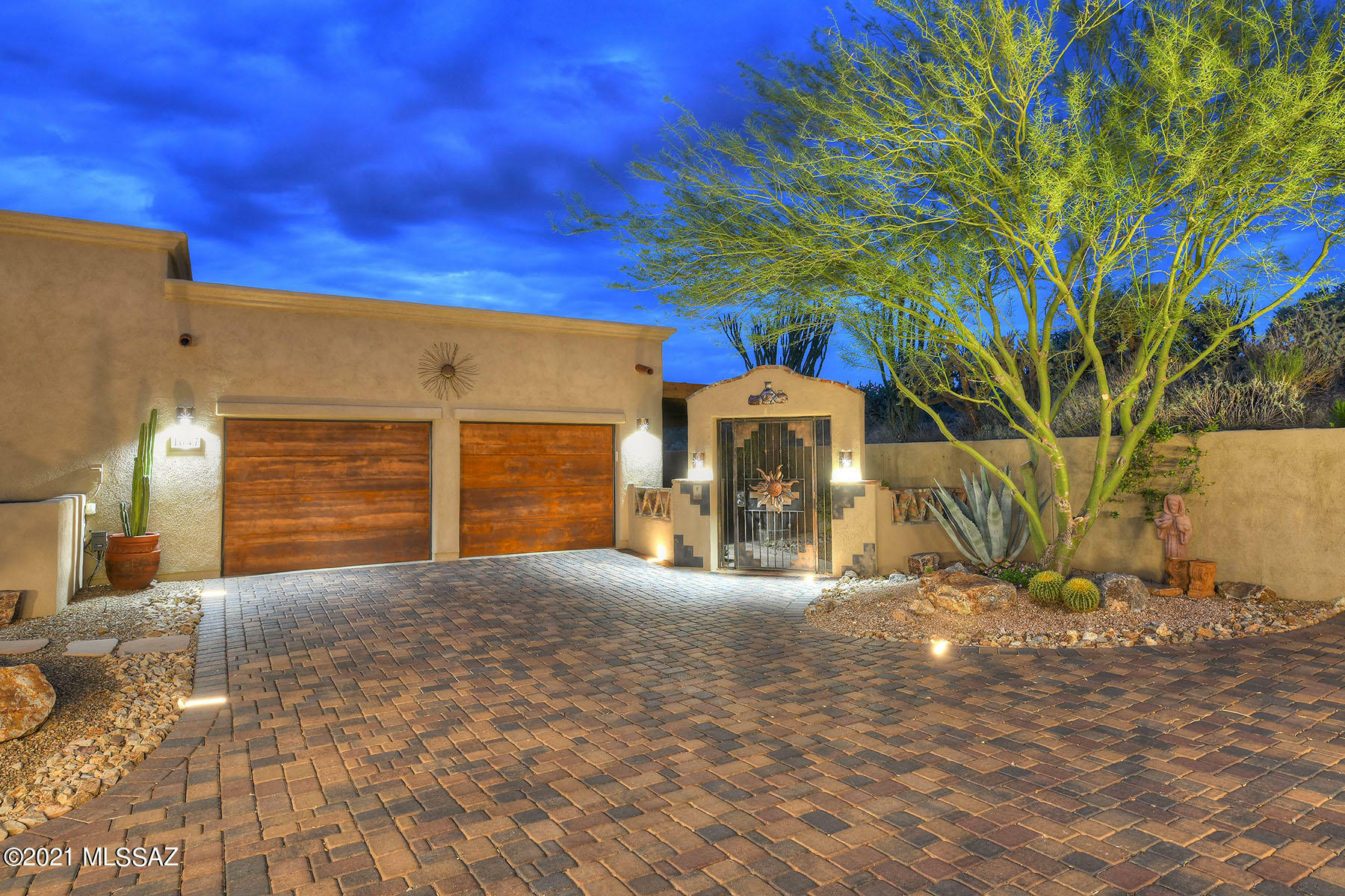 1047 W Corte Sombra De Terraza  Green Valley AZ 85622 photo