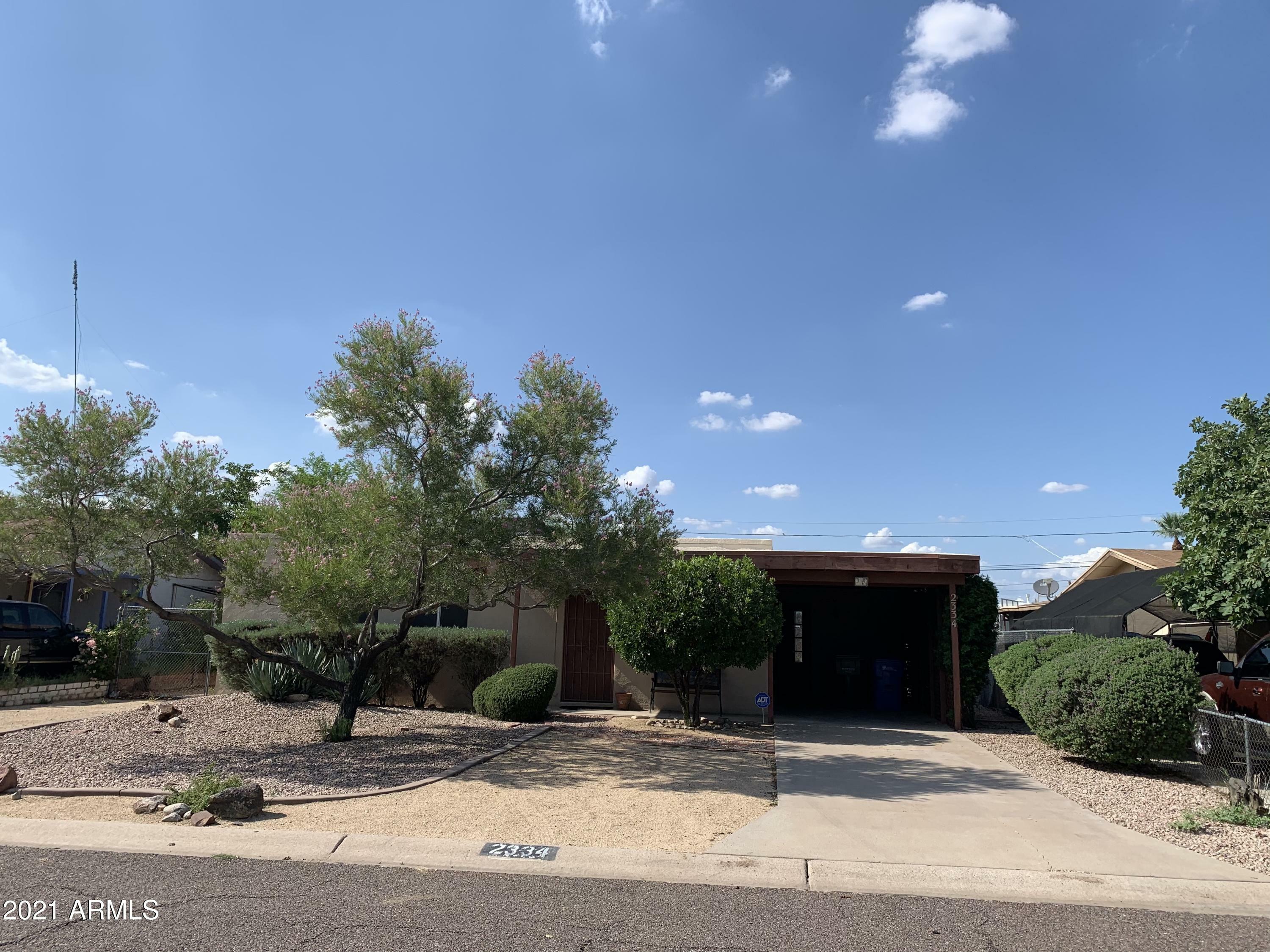 Property Photo:  2334 E Beverly Lane  AZ 85022 