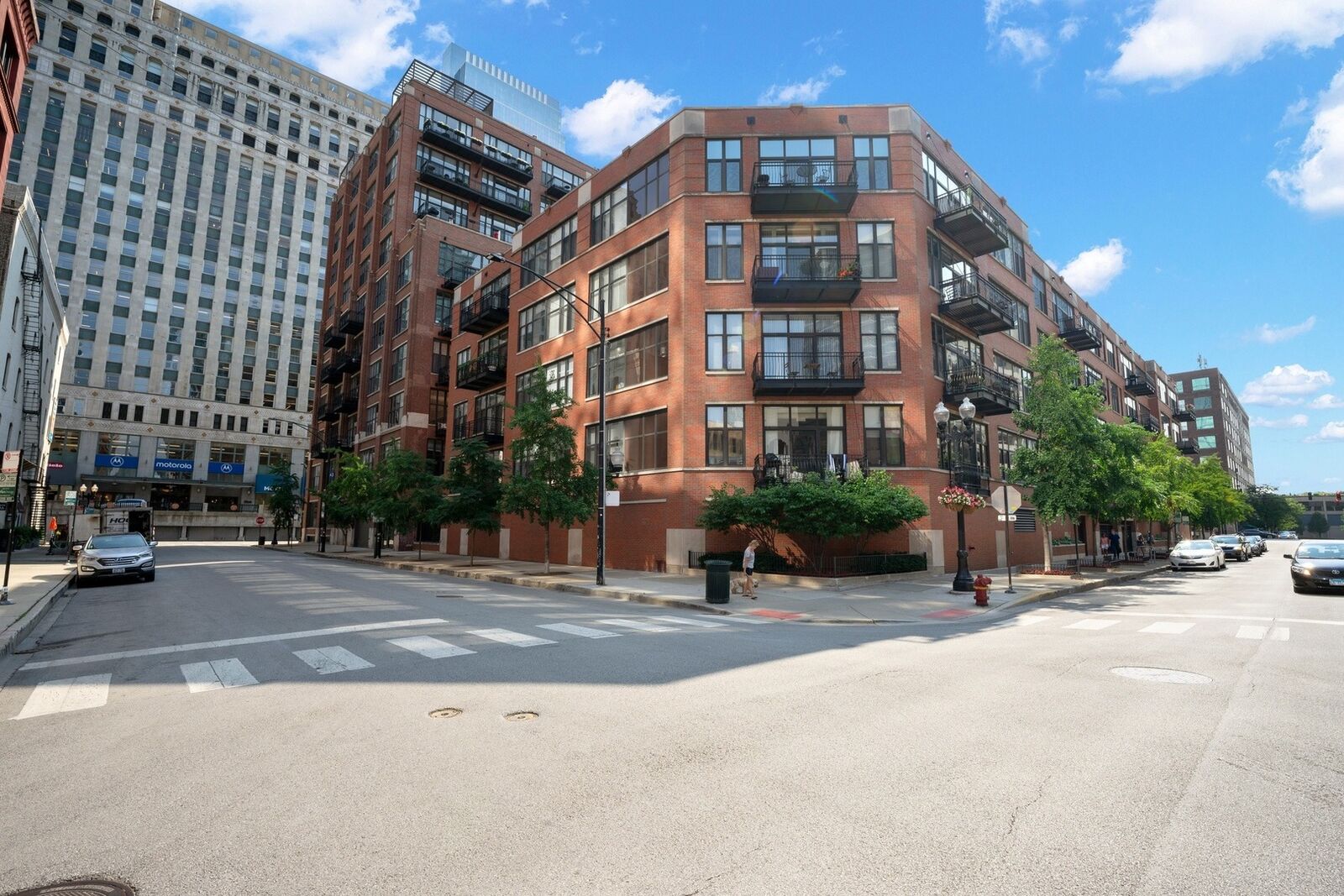 Property Photo:  333 W Hubbard Street 612  IL 60654 