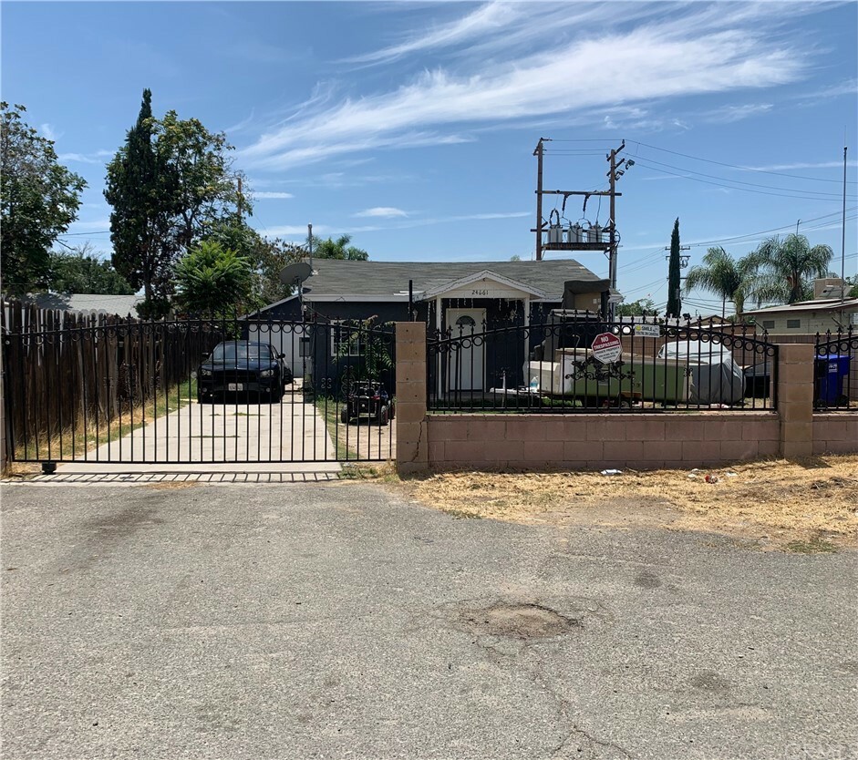 Property Photo: 24661 6th Street CA 92410