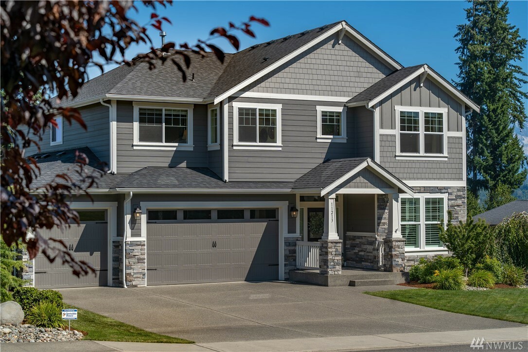 Property Photo:  11213 Shawnee Rd E  WA 98374 