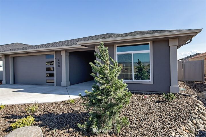104 E Chinook Road  Ellensburg WA 98926 photo