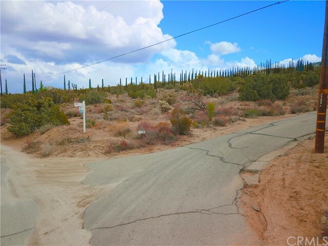 Property Photo:  15758 Vac/Ave Y4/157 Ste  CA 93544 
