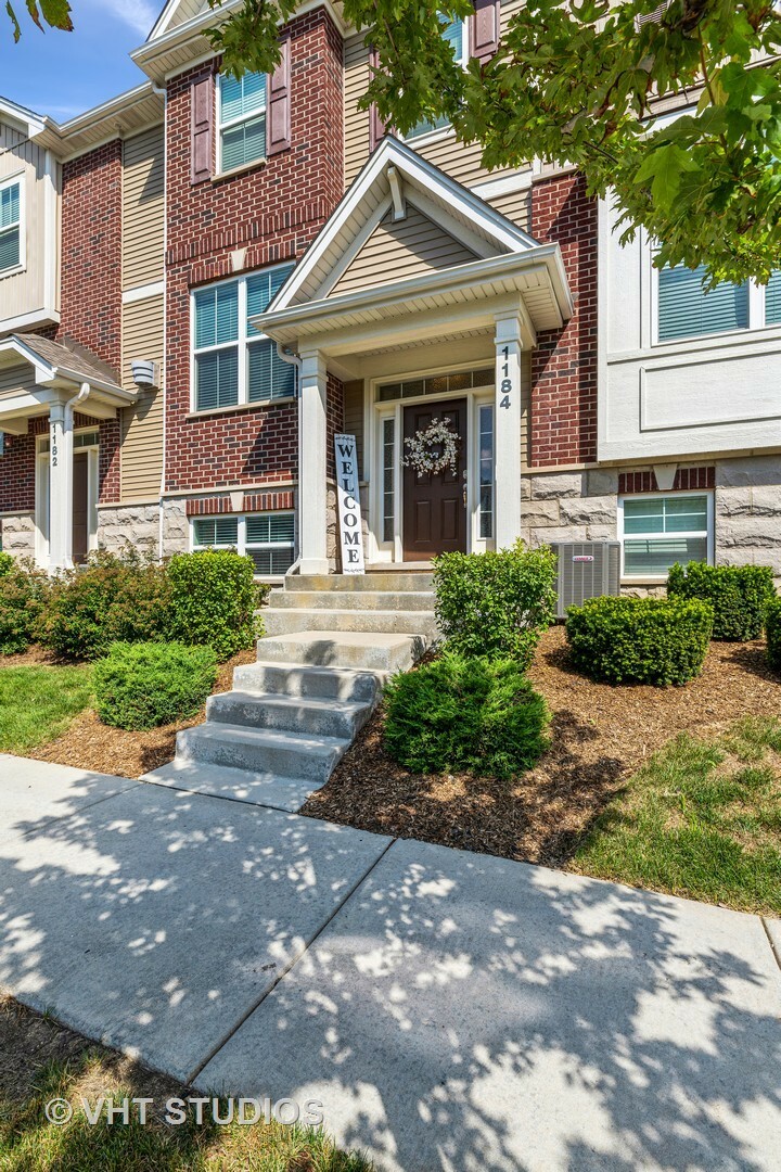 Property Photo:  1184 Colfax Avenue  IL 60016 