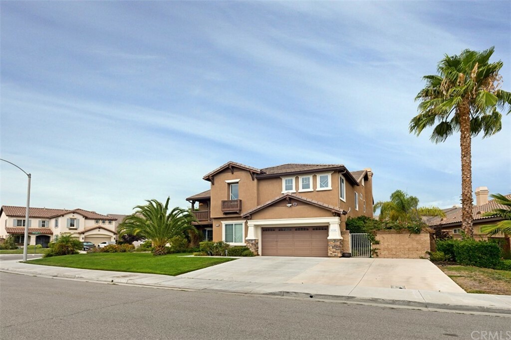 Property Photo:  37102 Tree Ridge Drive  CA 92563 