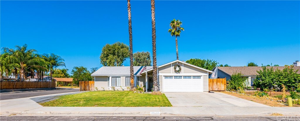 Property Photo:  29585 Oakbridge Drive  CA 92586 