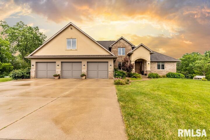 26635 Liberty  Washington IL 61571 photo