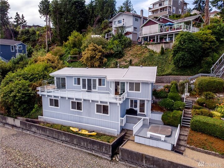 Property Photo:  1917 Miracle Mile Dr E  WA 98366 