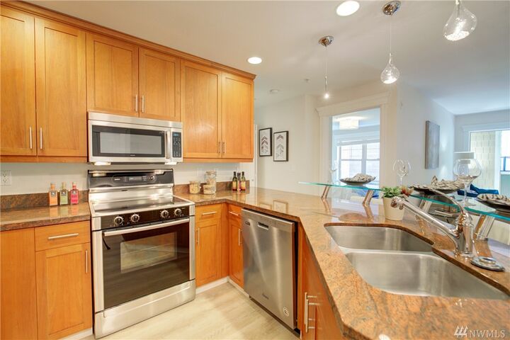 Property Photo: 3150 W Government Wy 202 WA 98199