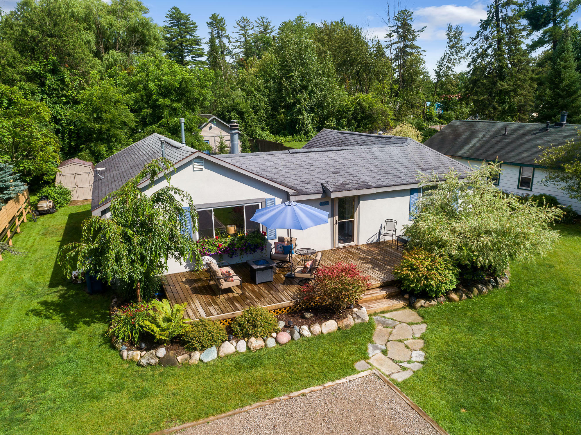 Property Photo: 3537 Poplar Street MI 49749