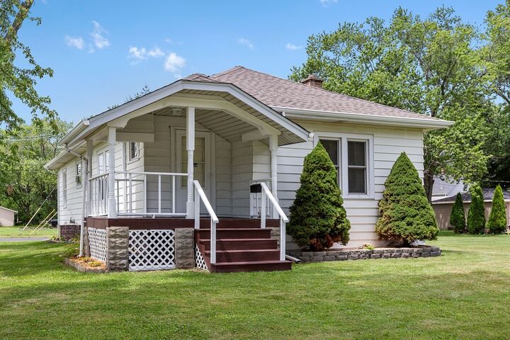 1624 Faithorn Avenue  Crete IL 60417 photo