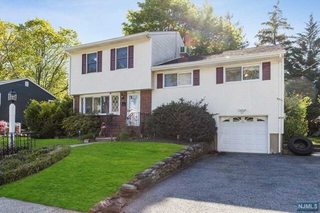 Property Photo:  106 Pleasant Street  NJ 07628 