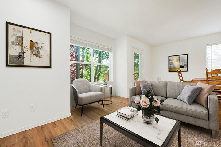 Property Photo:  9257 Interlake Ave N  WA 98103 