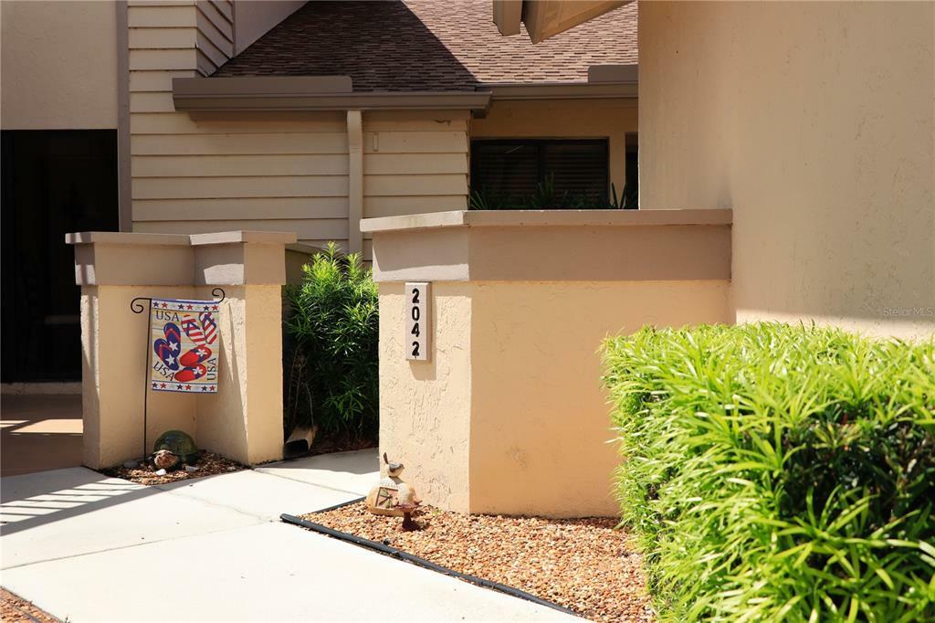 Property Photo:  2042 Oakridge Circle C-5  FL 34293 