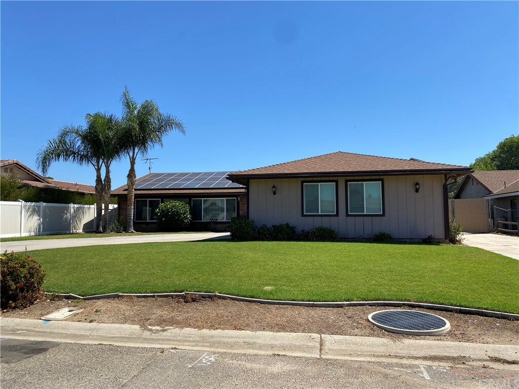 Property Photo:  3110 Shadow Canyon Circle  CA 92860 