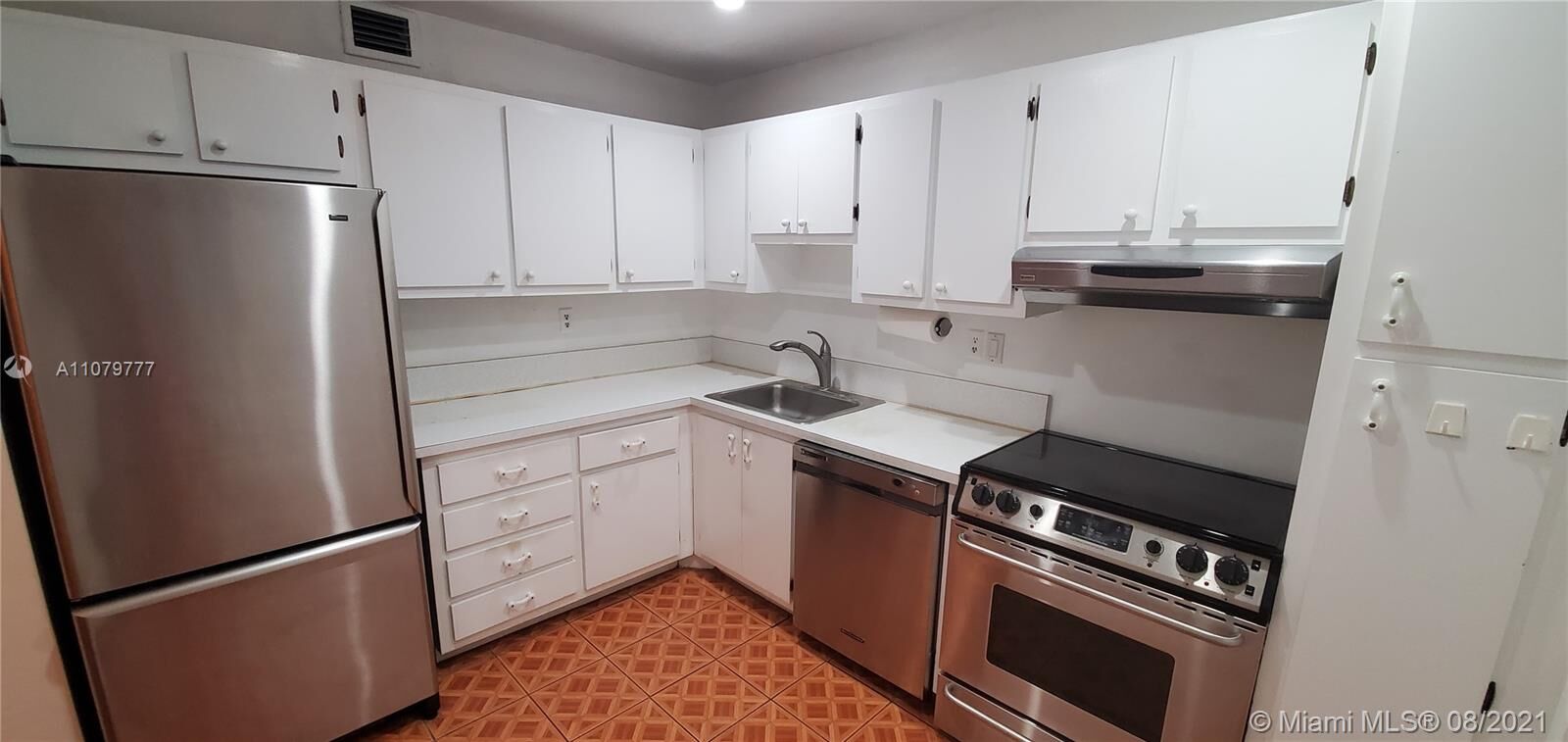 Property Photo: