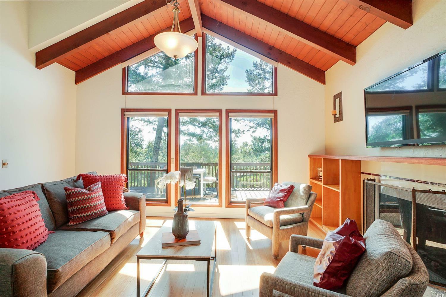 Property Photo: 1415 Quail Court CA 95404