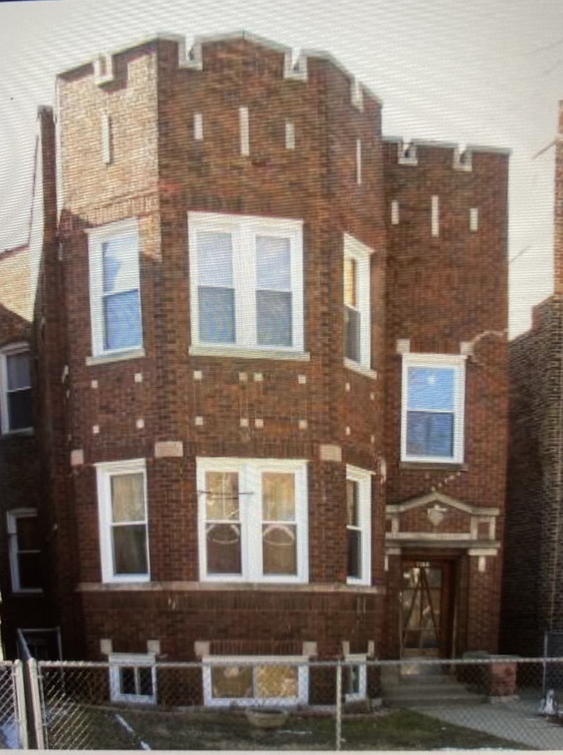Property Photo:  7340 S Blackstone Avenue  IL 60619 