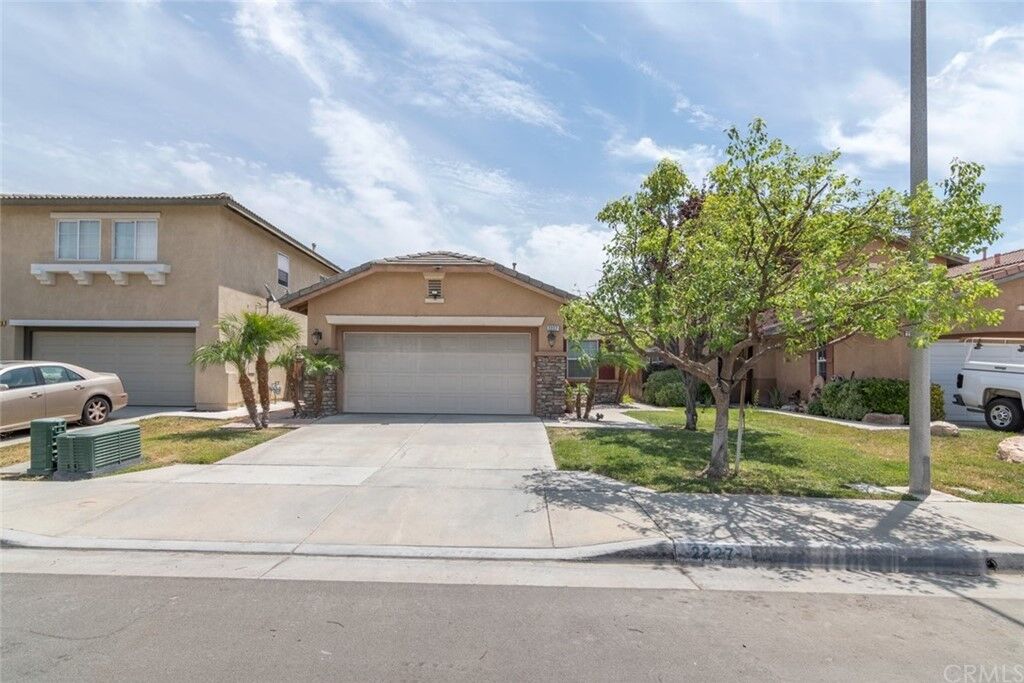 Property Photo:  2227 Jornada Drive  CA 92571 