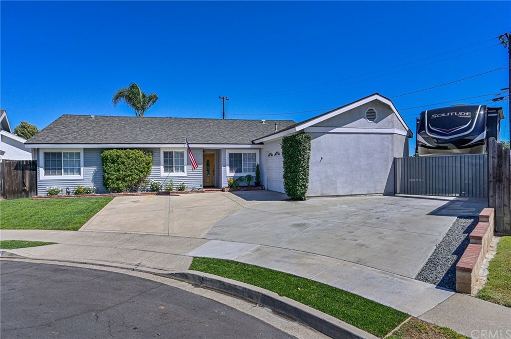 Property Photo:  18602 Piper Place  CA 92886 