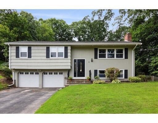 Property Photo:  5 Sargent Ln  MA 02038 