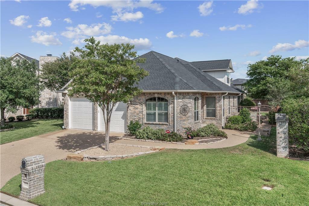 Property Photo: 5013 Fairfield Court TX 77802