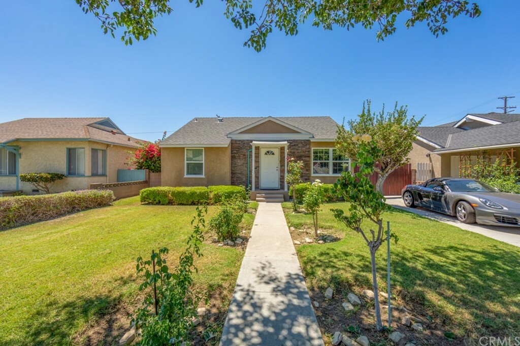 Property Photo:  6043 Briercrest Avenue  CA 90713 