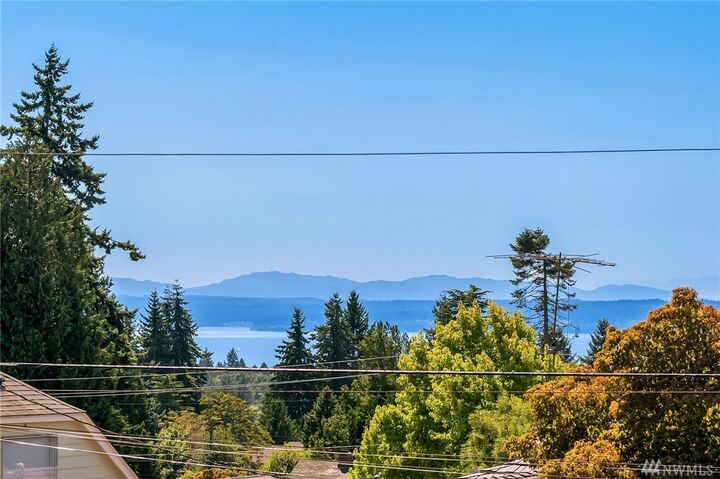 Property Photo:  12014 Palatine Ave N  WA 98133 