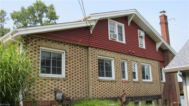 315 1/2 Dorwil Drive  Akron OH 44319 photo