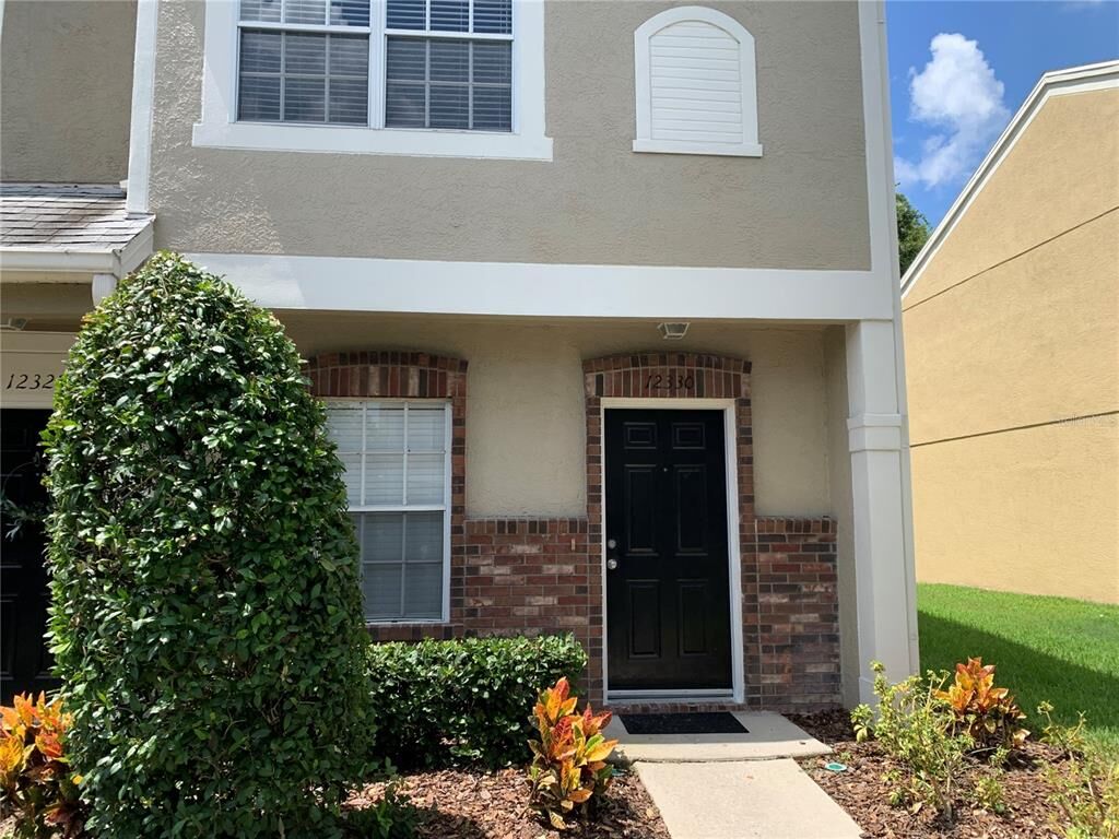 Property Photo:  12330 Berkeley Square Drive  FL 33626 