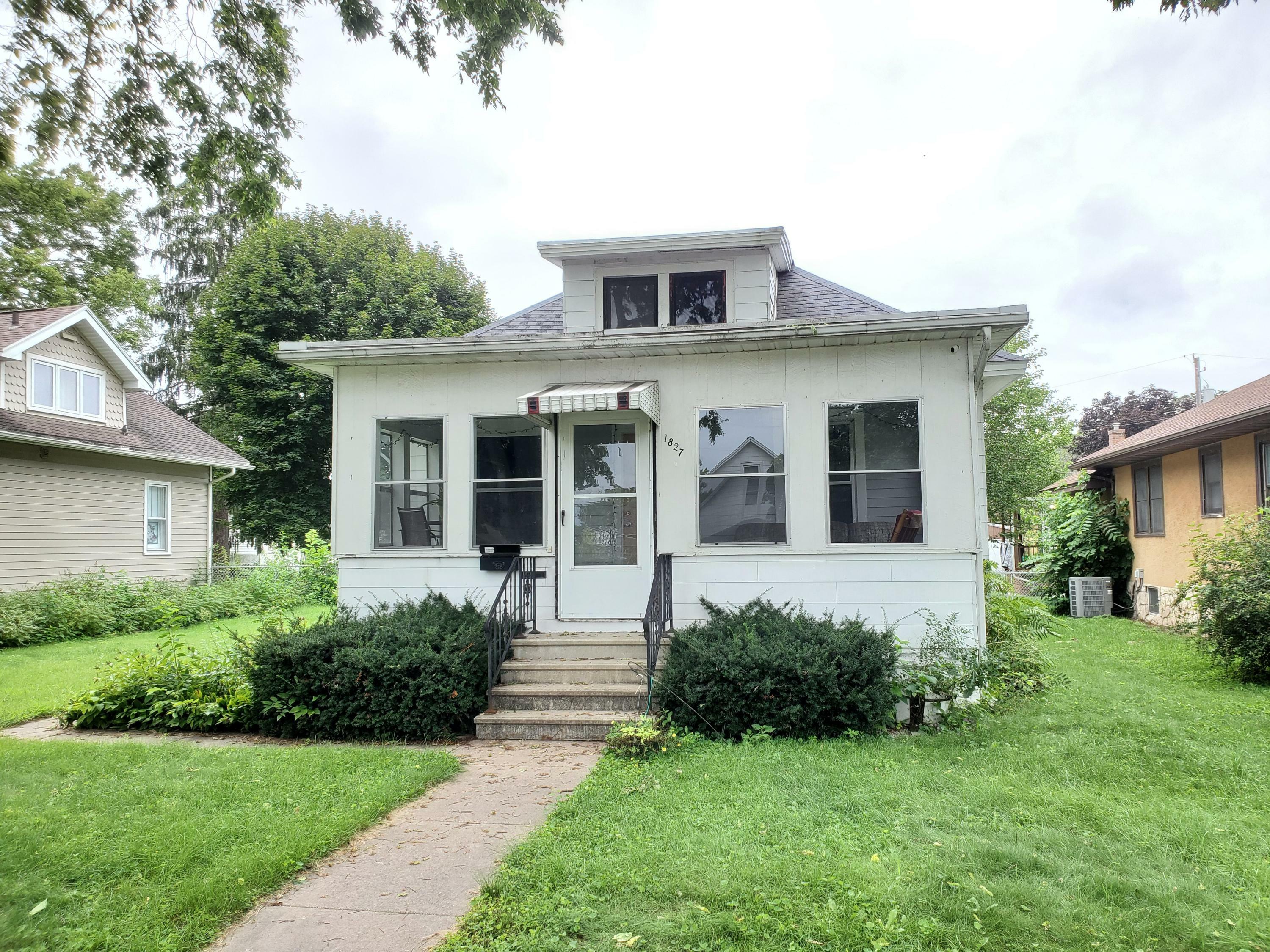 Property Photo:  1827 Liberty St  WI 54603 