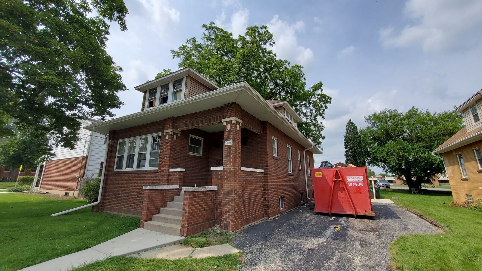 Property Photo: 206 E Palatine Road IL 60067