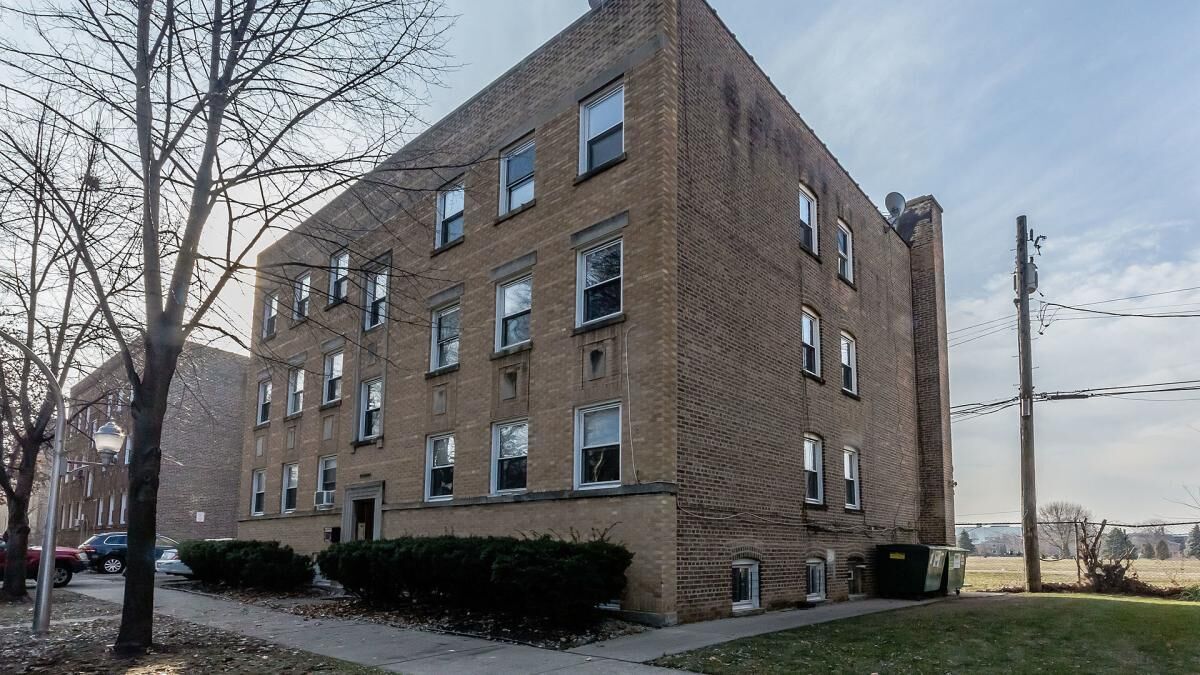 Property Photo:  6134 N Hamilton Avenue 2N  IL 60659 