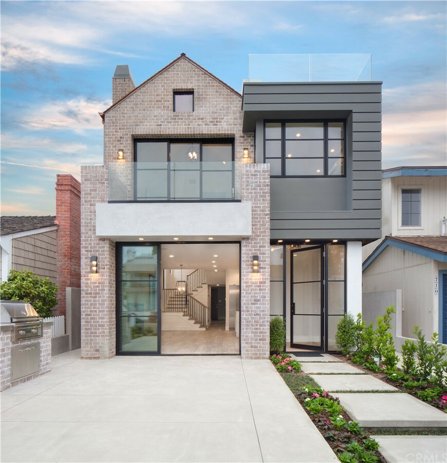 Property Photo: 712 Heliotrope Avenue CA 92625