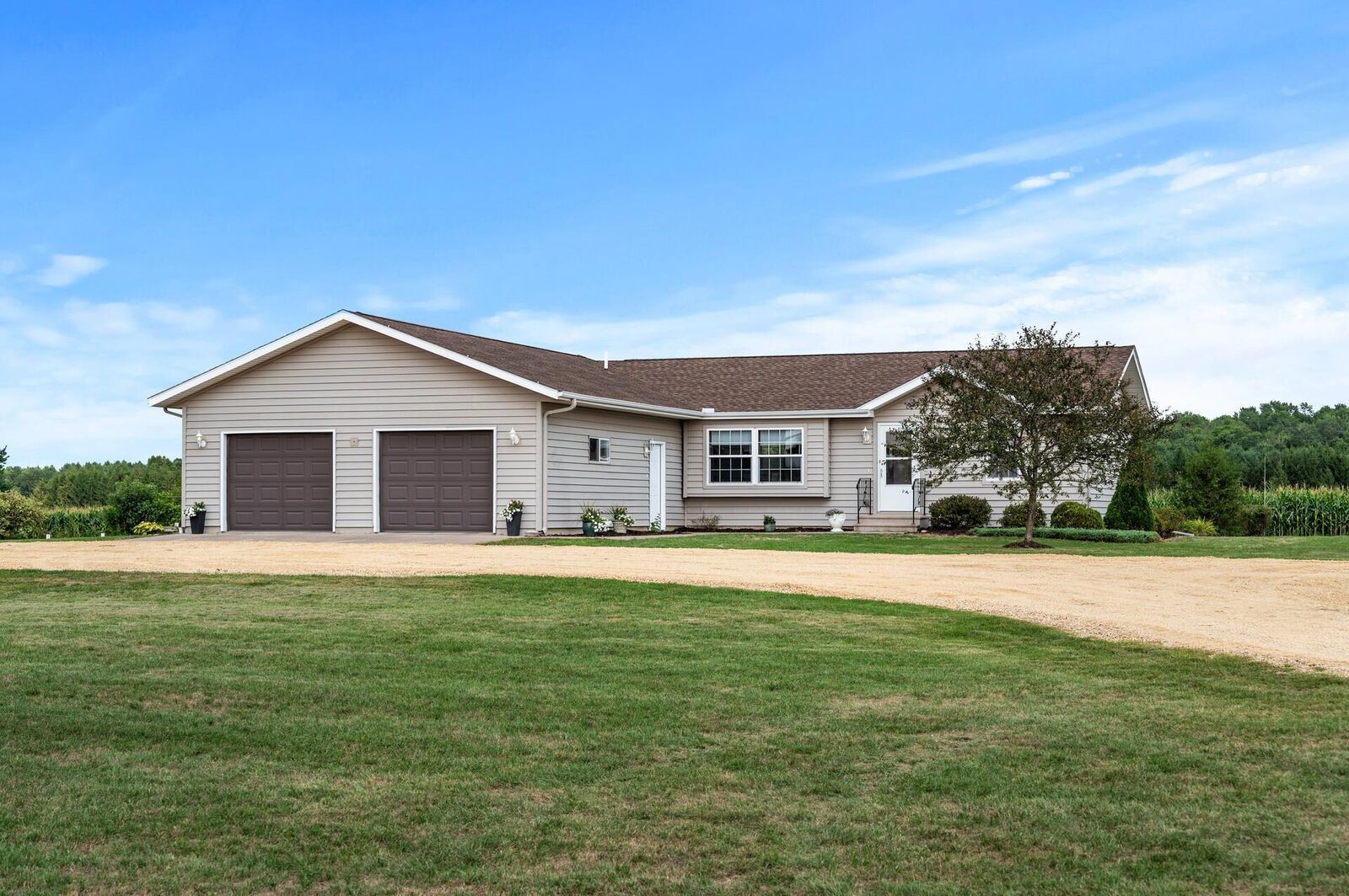 Property Photo: 2027 Highway 46 WI 54017