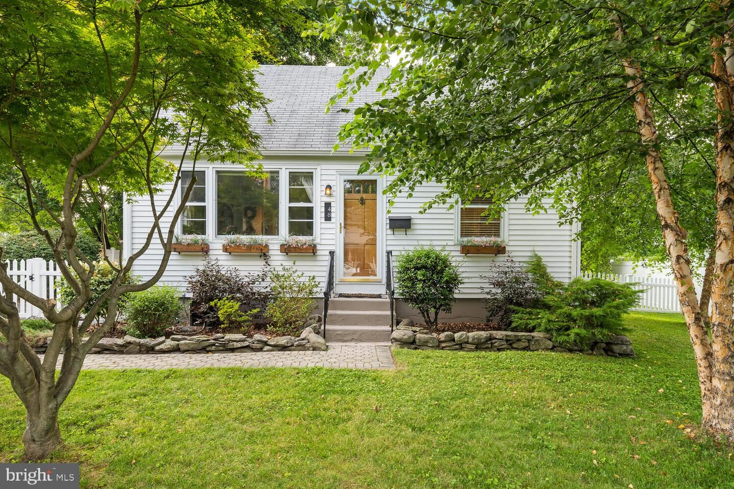 Property Photo:  48 Letchworth Avenue  PA 19067 