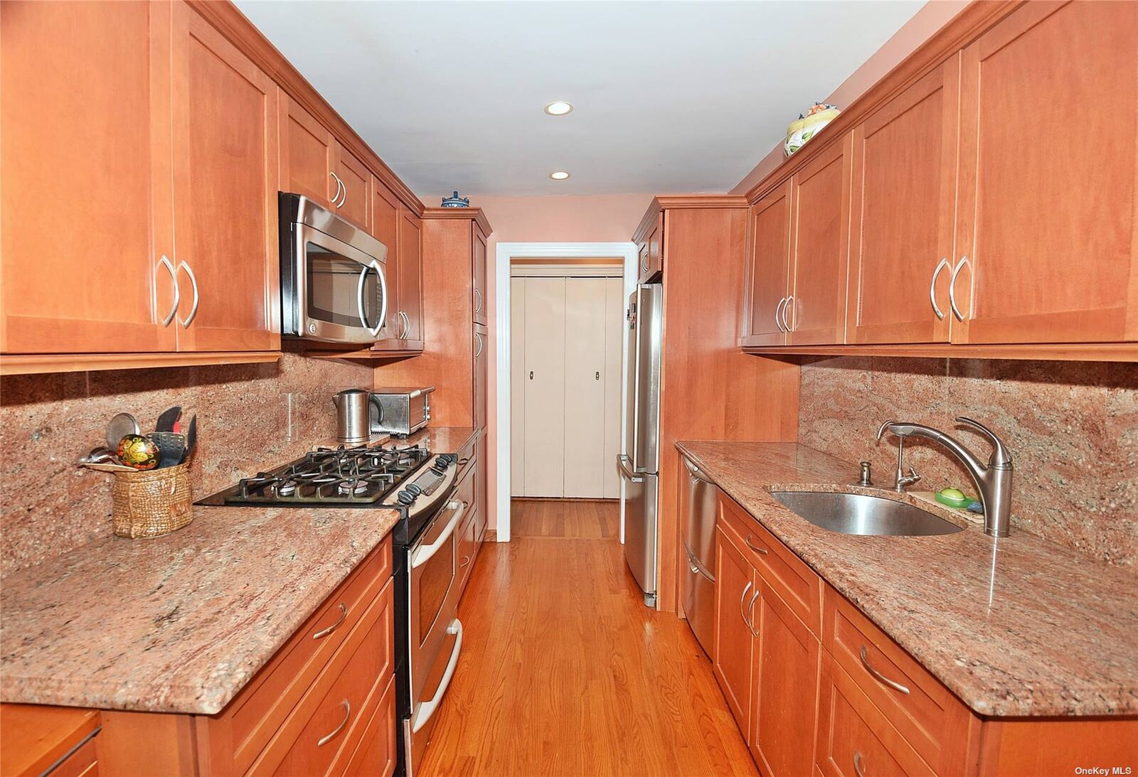 Property Photo: 211-10 18th Ave Avenue 2J NY 11360