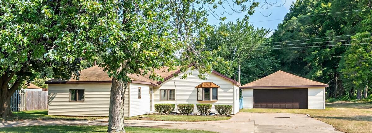 Property Photo:  1859 Brown School Road  MI 49085 