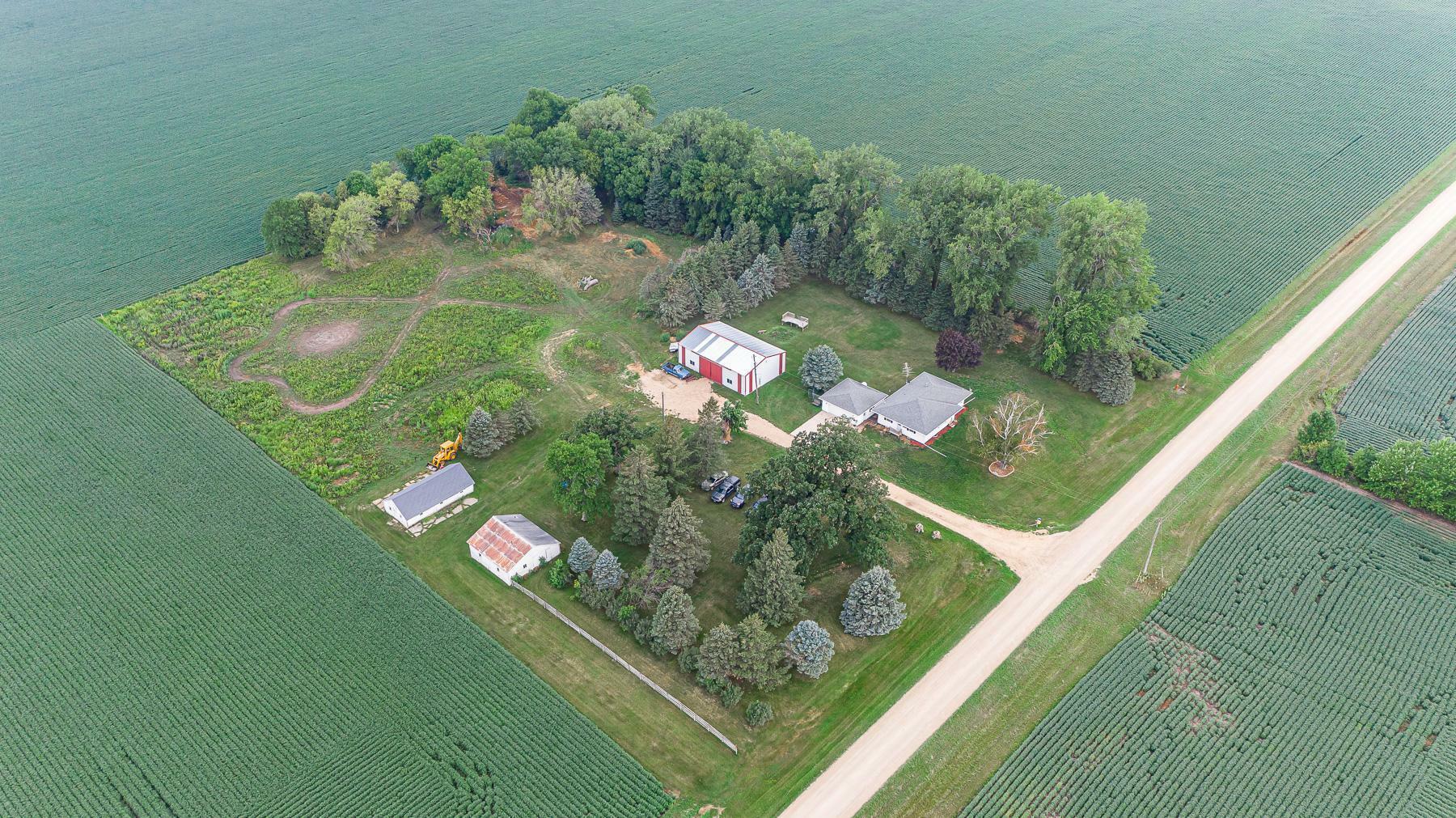 Property Photo: 62411 140th Avenue MN 55924