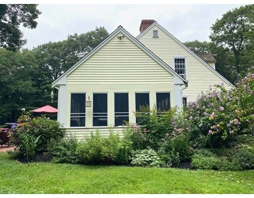 Property Photo:  15 Roundtree Ln  MA 02066 