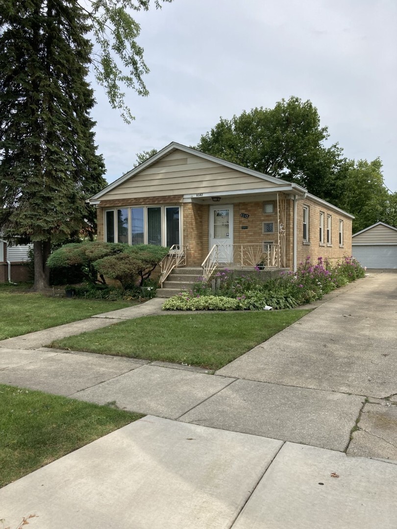 Property Photo:  8342 45th Place  IL 60534 