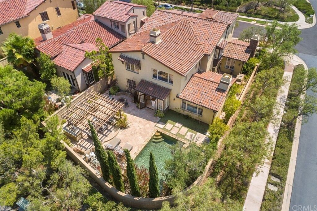 Property Photo: 1 Coastal Oak CA 92657