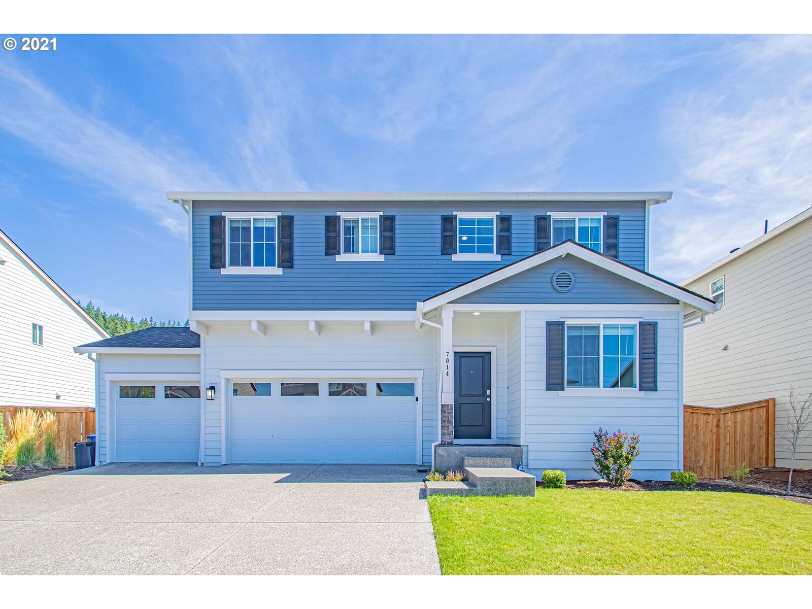 Property Photo: 7014 N 94th Ave WA 98607