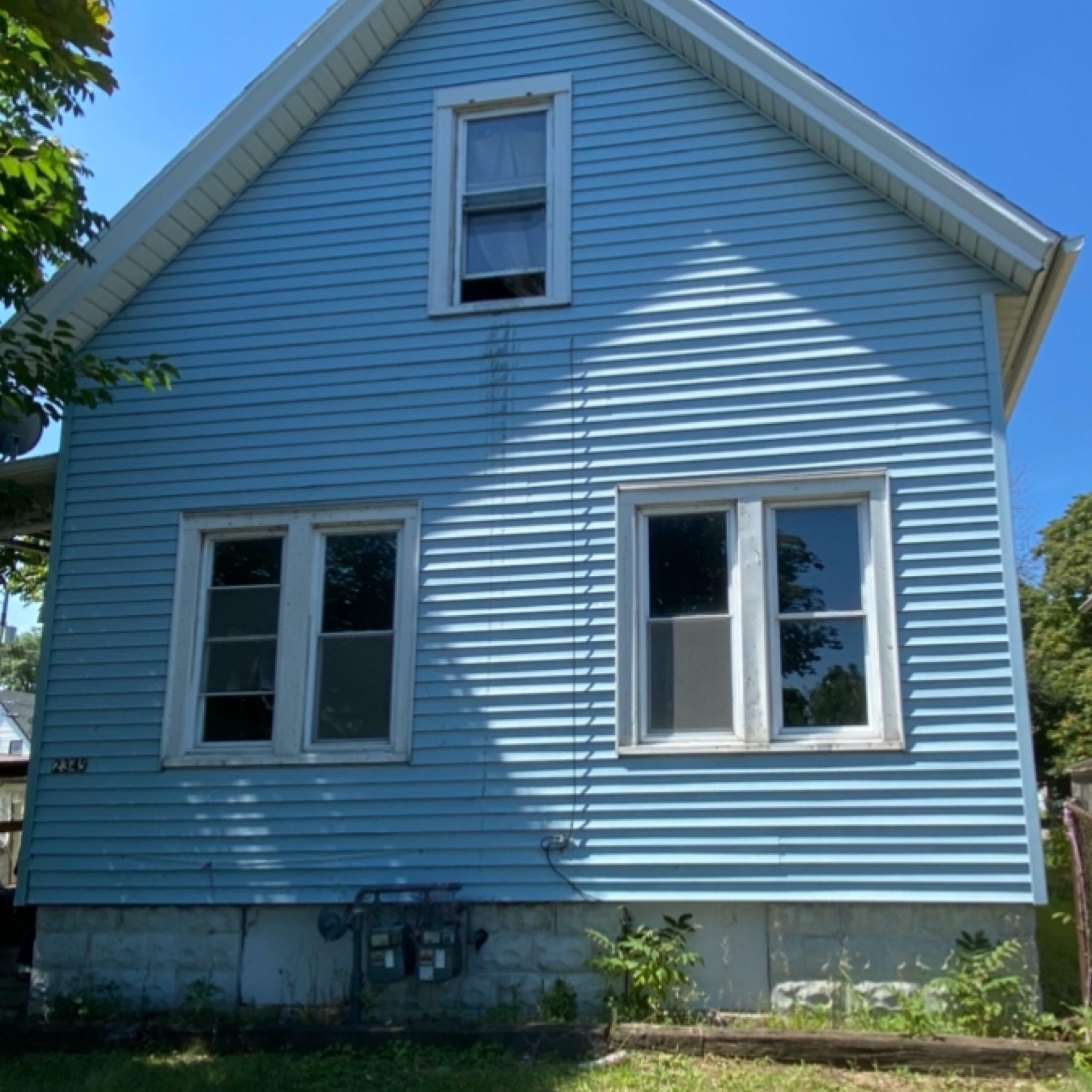 Property Photo:  2345 N 8th St  WI 53206 