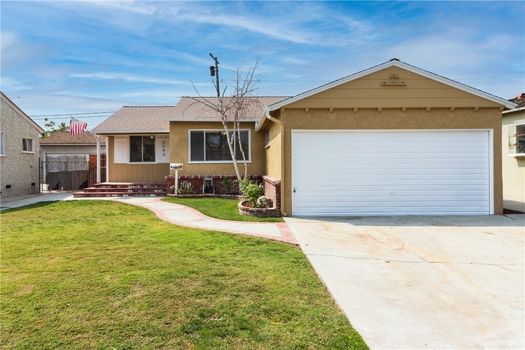Property Photo: 2540 Frankel Street CA 90712