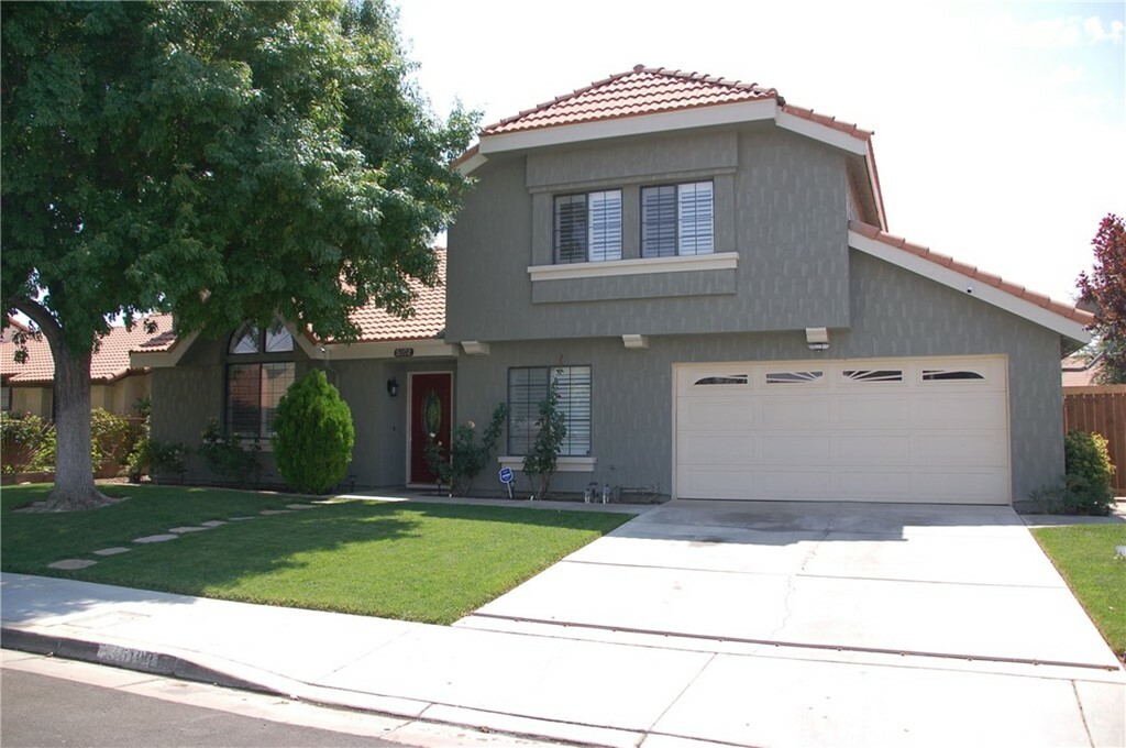 Property Photo:  5102 Cantlewood Drive  CA 93552 