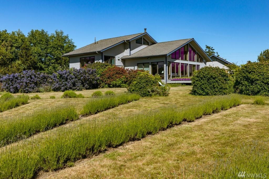 Property Photo:  2530 Darst Rd  WA 98239 